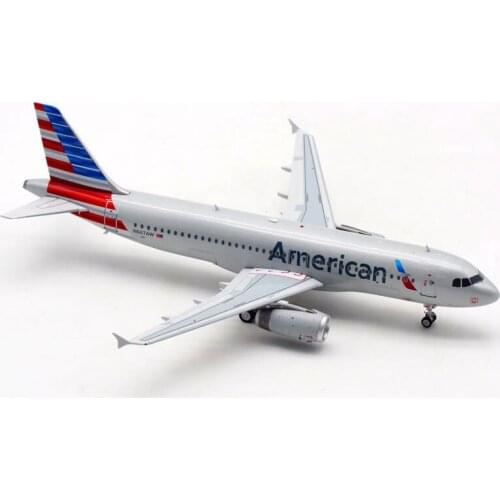 About 18.8CM 1:200 Scale A320 N667AW American Airplane Aircraft Plane Alloy Model with Base Landing Gear Collectible Diecast Toy