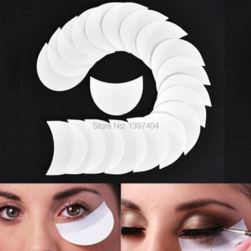100 pieces Eyeliner Shield for Eyeshadow Shields Protector Disposable Pads Lint Free Patch False Eyelash Extension Makeup Tool