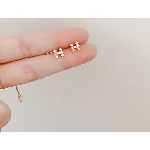 925 Sterling Silver Korean Fashion Simple Letter Earrings Women Lightweight Luxurious Compact Girlfriend Party Jewelry for 2021