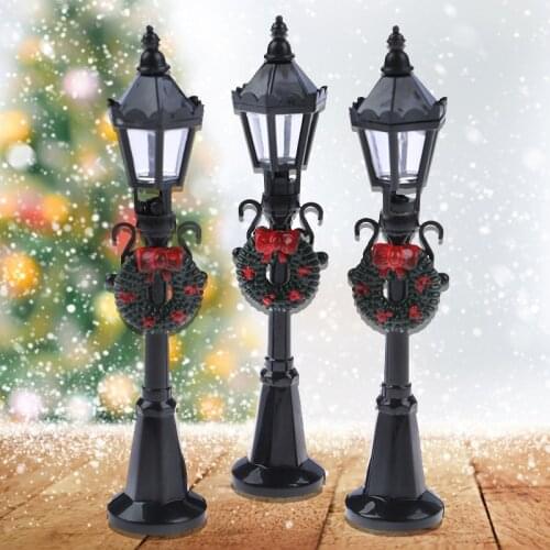 1/12 Dollhouse Miniature Christmas Park Street Lamp Doll Streetlight Decor Toy Home Decor 1pc
