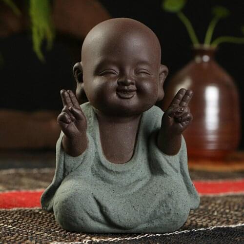 Free Shipping Buddha Statues Small Monk Color Sand Ceramic Home Club Geomantic Decoration Purple Sand Figurines Tea Pet