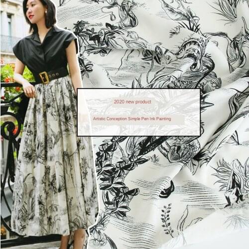 146 * 100cm 2020 New European and American Haute Couture Black and White Ink Style Animal "Printed Clothing Overskirt Fabric