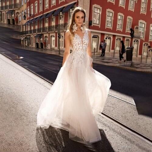 Boho Wedding Dress 2020 Sexy Backless V Neck Sleeveless Lace Appliques Beach Bridals Dress Wedding gowns vestidos de novia