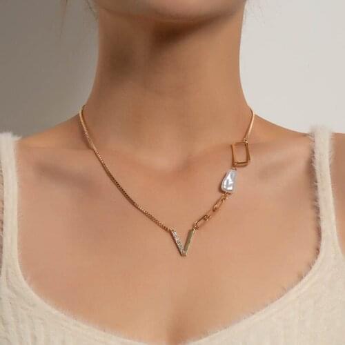 Fashion Creative Geometric Letter Pearl Pendant Necklace for Women Elegant Thick Chain Clavicle Necklace Colar Jewelry Gift