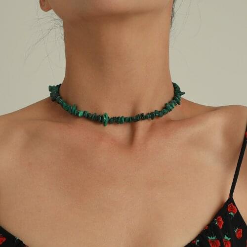Fashion Simple Green Stone Short Choker Necklace for Women Personality Statement Clavicle Necklace Collares Jewelry