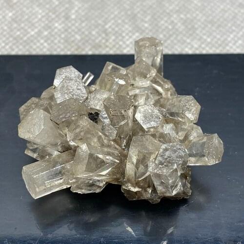 Natural transparent columnar calcite is rare and extinct in China