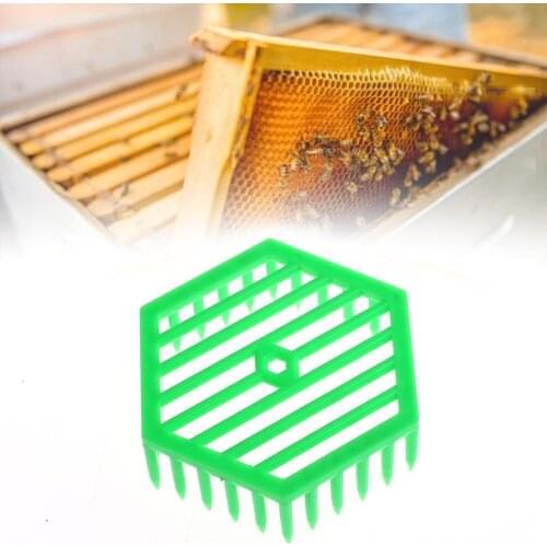 Beekeeping Plastic Queen Bee Marker Cage Clip Bee Catcher Tools Beekeeper Equipment Beekeeping Q7T6
