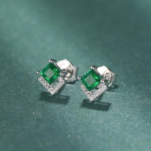 Exquisite Silver Plated 6MM Princess Cut Green Gems Stud Earring Square Zircon Bridal Crystal Earrings Women Fashion Jewelry