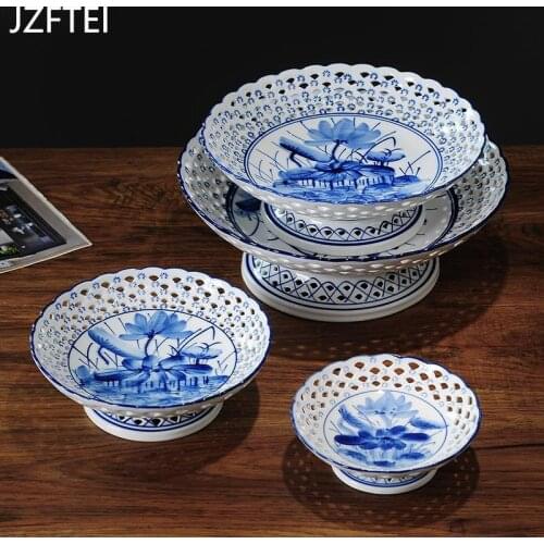 Blue And White Chinese Porcelain Feet High Fruit Hollow Plate Out Table Utensils Ceramic Decoration Home Sitting Room Sweet