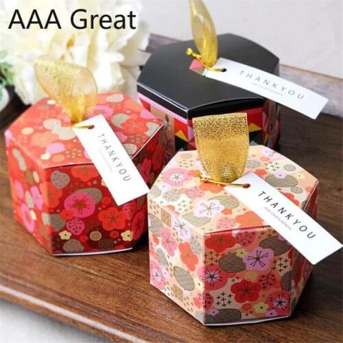 50Pcs/Lot Wedding Favor Box Bags Sweet Gift Candy Boxes for Wedding Baby Christmas Birthday Favors Event Party Supplies Flowers
