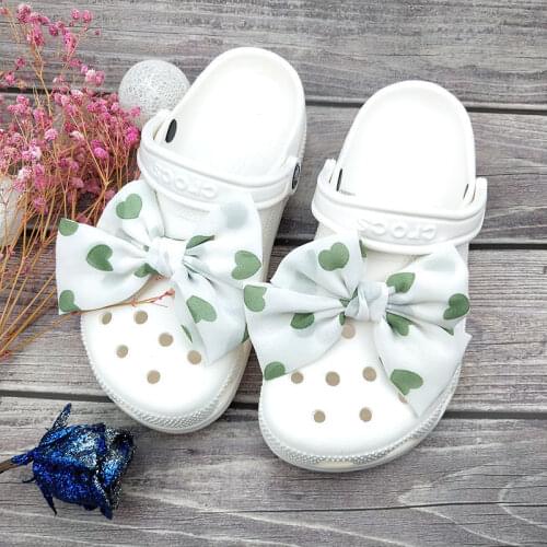 Elegant Croc Charms Designer Fashion Quality DIY Clogs Shoe Buckle Colorful Love Bow Shoes Charms for Croc Luxury New Arrivals