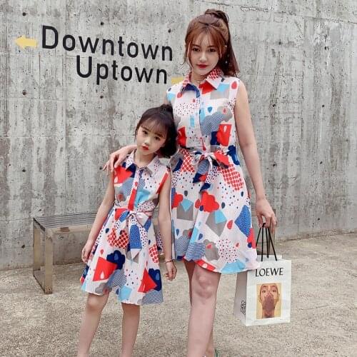 Parent-Child Wear Girls Round Neck Floral Short-Sleeved 2021 Summer Casual Dress Family Matching Outfits Mommy and Me Clothes