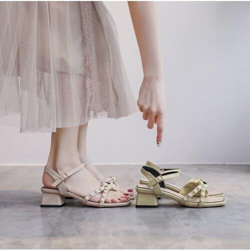 Roman Beaded Sandals Female 2021 New Summer Bow Style Word Belt Womens Shoes Korean Version of Wild Thick Heel High Heels