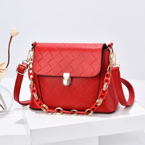 Female Bag 2021 Summer New Flip Small Square Bag Fashion Girl Shoulder Bag Simple Messenger Bag Korean Female Chain Diamond Bag