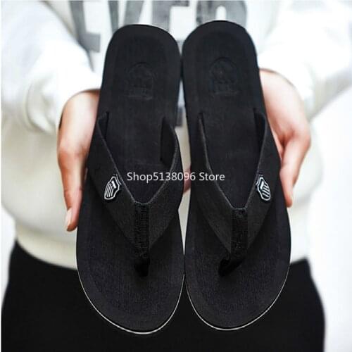 2020 New Summer Mens Slippers High Quality Beach Sandals Non-slip Zapatos Hombre Casual Shoes Slippers Wholesale
