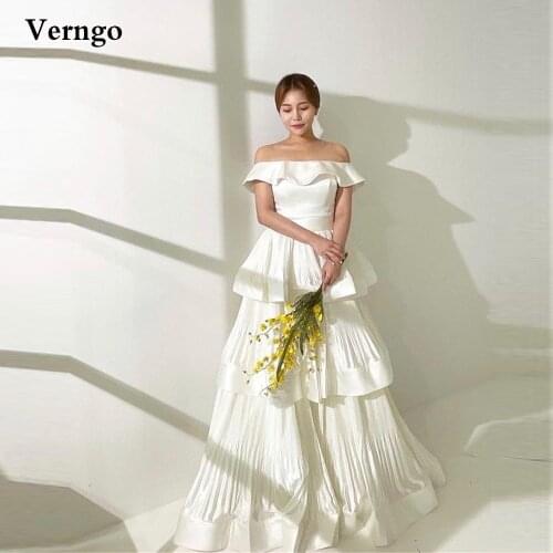 Verngo Korea A Line Tiered Wedding Dresses Off the Shoulder Strapless Pleated Satin Bridal Gowns Floor Length Custom Made