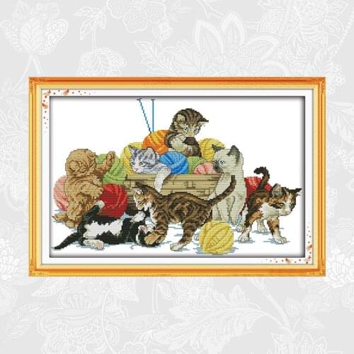 The cats are playing DIY Needlework Kits 11CT Counted Canvas 14CT Printed Fabric Embroidery Sets Cross Stitch Painting Crafts