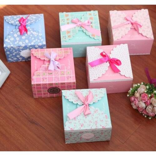 Christmas bowknot gift egg box romantic wedding candy favor box custom kraft paper gift box cartoon flower cardboard boxes