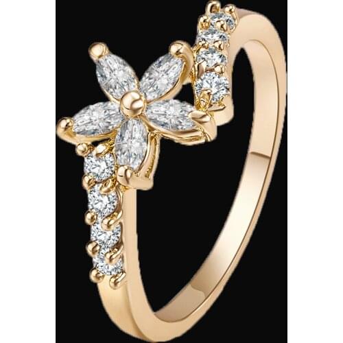 Trend New Style Petal Ring Romantic Lady Inlay Zircon Gold Color Ring Elegant Bride Engagement Wedding Banquet Ring Jewelry