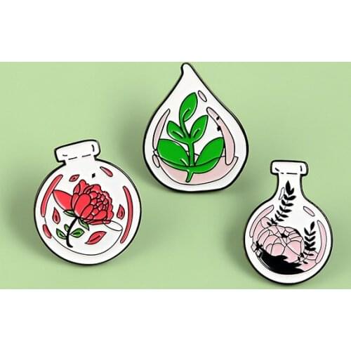 Creative Flower Glass Bottle Brooch Backpack Pins Enamel Badges Broches for Men Women Badge Pins Brooches Jewelry Accessories