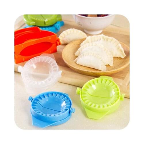 DIY Dumpling Making Tools Simple Dumpling Tool Jiaozi Maker Device 1PCS Dough Press Dumpling Pie Kitchen Tools by random color