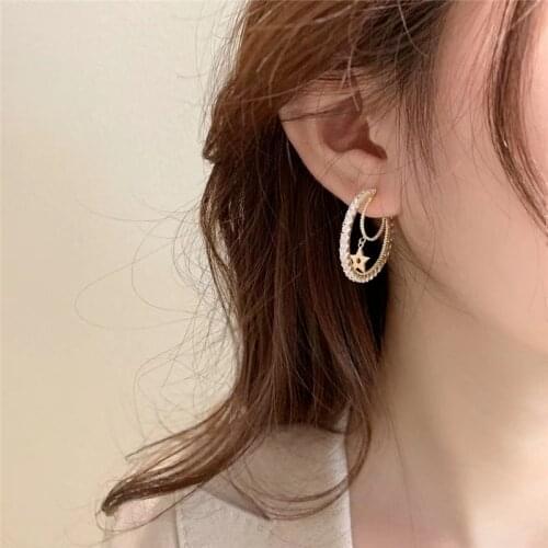 U-Magical Exaggerated Double Layer Star Asymmetric Pearl Rhinestone C Shape Hoop Earrings Open Hollow Out Metal Earrings Jewelry