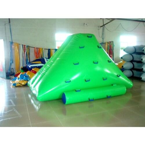 Inflatable iceberg water toy