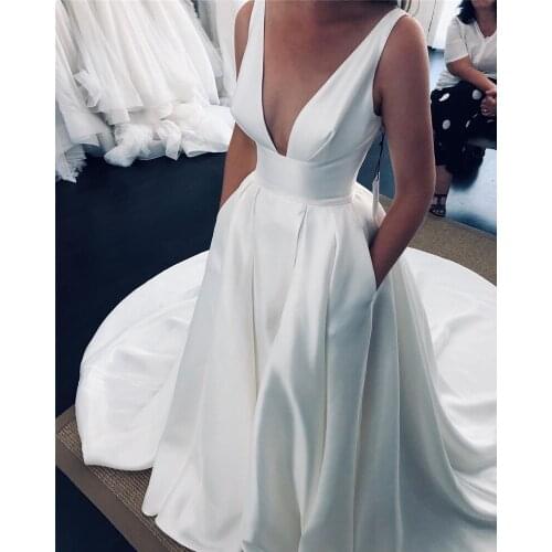 Modest Plus Size V Neck Wedding Dresses 2020 A Line Deep V-Neck Simple Satin Front Split Country Bridal Gowns Vestido De Novia
