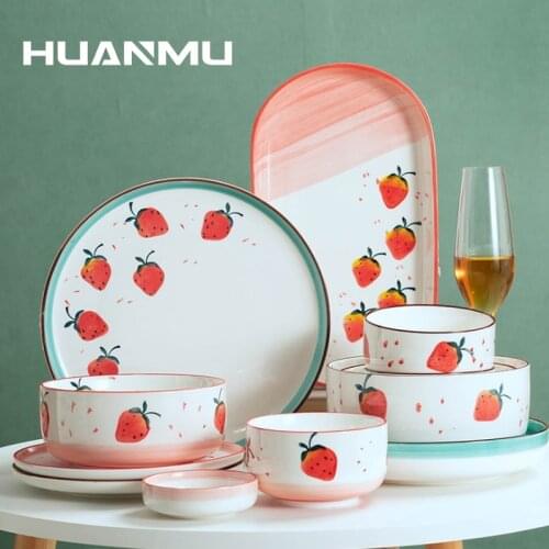 Ceramic Tableware Set Bowl Salad Dessert Tray Cute Strawberry Pattern Dish Set Couple Porcelain Dinnerware Fruit Big Soup Plate