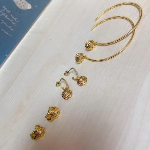 Christmas inlaid zircon openwork rose ear buckle European and American Wind autumn and winter C-shaped Camellia earrings