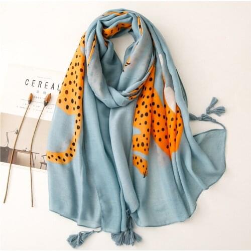 Lovely Colorful Animal Leopard Pattern Tassel Viscose Scarf Lady High Quality Shawls and Wraps Stole Foulards Muslim Hijab Sjaal