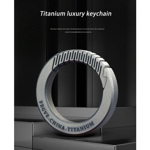 Titanium Men Women Car Key chain Rotatable Buckle Luxury Key Chain Ultra Lightweight EDC Key Ring Holder Upscal Gift for Couples