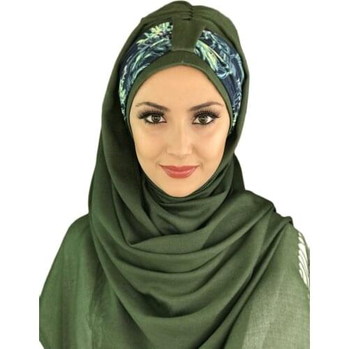 2021 New Fashion Womens Hijab Seasonal Foulard Turban Womens Hat Bonnet Dark Green Color Leaf Patterned Single Stripe Shaw
