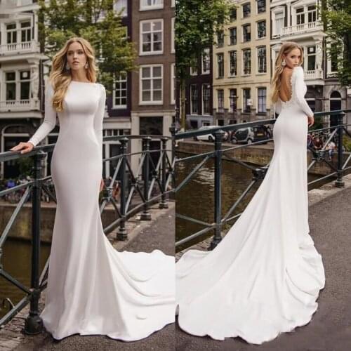 White Dresses Simple White Mermaid Wedding Dress Long Sleeve Scoop Neckline Backless With Lace Applique Court Train Bride Dress