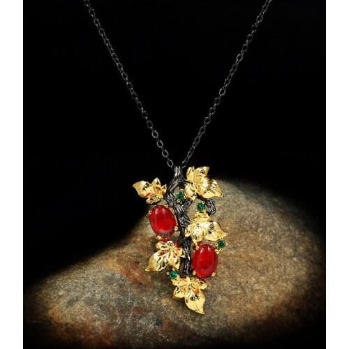 New Style 925 Silver Ladies Pendant Necklace Winding Branches Ruby Flower Clavicle Chain Elegant All-match Sweater Chain