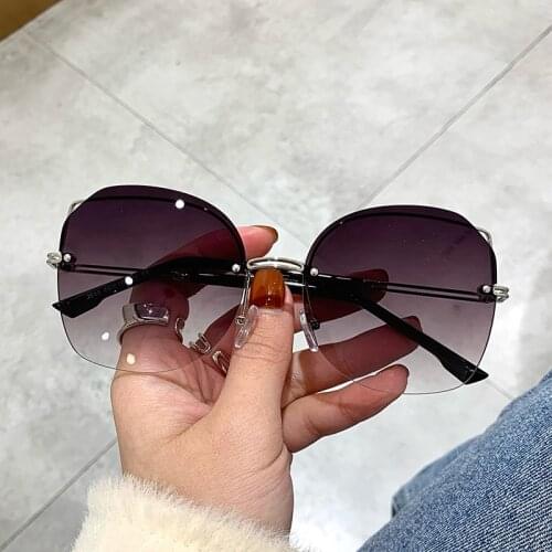 2021 New Vintage Luxury Cat Eye Sunglasses Women Fashion Cateye Frame Gradient Sun Glasses Female Color Shades Oculos Feminino