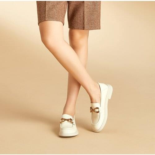 KANGNAI Loafers Women Shoes Genuine Leather Metal Decoration Round Toe Slip-On Retro Ladies Penny Flats