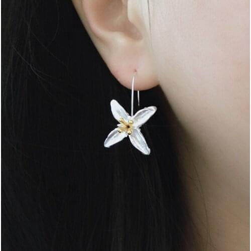 Vintage Clover Flower Stud Earrings For Women Silver Color Geometric Earrings Brinco Trendy Fashion Jewelry Gifts