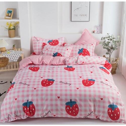 Home Living Strawberry Print 3/4Pcs Bedding Sheet Pillow Case Duvet Cover Queen Size and King Size Bedding Sets