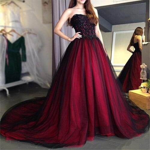Sweetheart BlackLace Appliques Gothic Wedding Dresses Ball Gowns Custom Made Lace Up Back Bridal Gowns Vestidos De Mariee