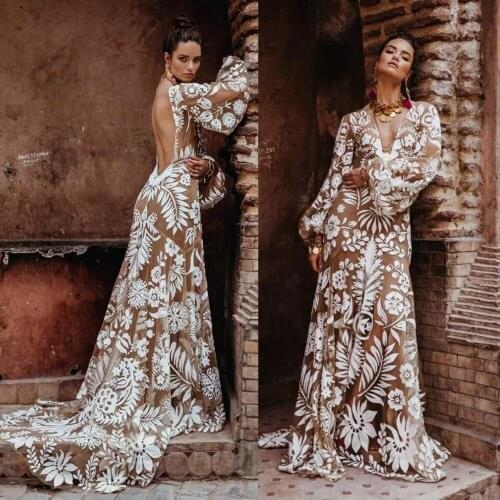 UMK Vintage Boho Lace Wedding Dress 2021 Sexy Open Back Long Lantern Sleeve Beach Bridal Gowns