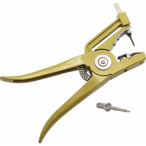 Animal Plier Swine Cow Sheep Rabbit Identification tool Ear tag pliers Animal Control Device Green Metal ear thorn tongs 1 Pc