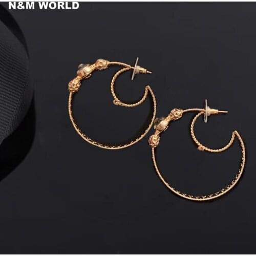 Jewelry&Accessories Fashion New style And Gorgeous Hollow Moon Shaped Earring Inlaid Color Zircon Earring Womens Party Gift