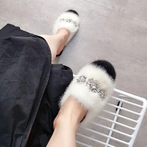 2021 New Round Head Mink Fur Ladies Flat Shoes Ladies Mink Fur Edmame Shoes Fashionable Sweet flat Casual Shoes
