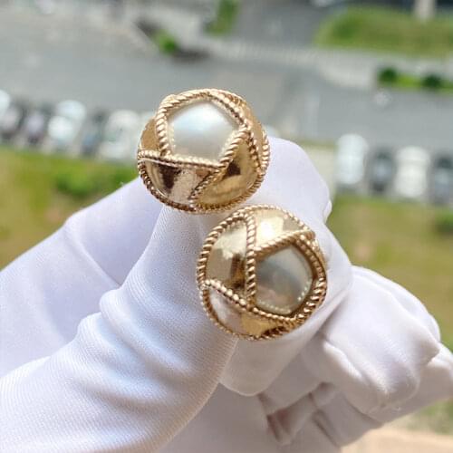 Hot Brand Fashion Womens Pearl Earrings Sweet Flower Design Round Earrings Engagement Banquet Luxury Jewelry Girls Gift,summer