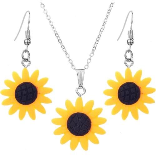 Creative Imitation Fashion Sunflower Pendant Dangle Hook Earrings Necklace Women Harajuku Jewelry Set For Ladies Friend Gifts
