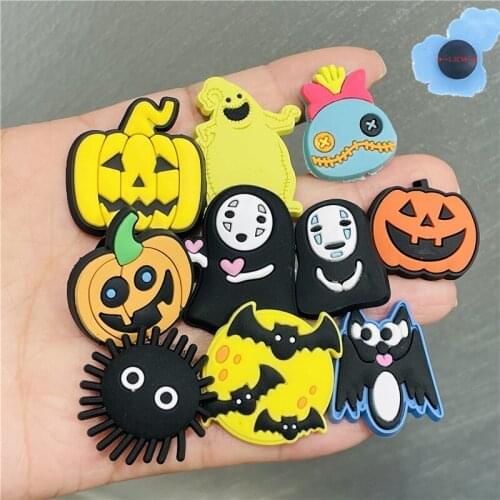 Good Quality 1pcs Bat Pumpkin Shoes Accessories PVC Garden Shoe Decorations Fit Croc Jibz Charm Boys Girls Party Present