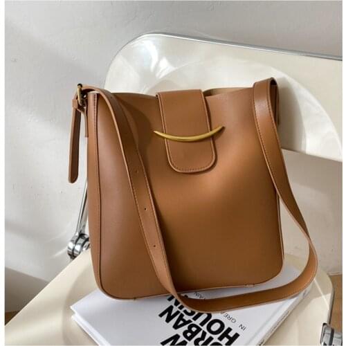 Large-Capacity Handbags Womens Bags 2021 New Trendy Fashion Shoulder Bag Western Style Messenger Bucket Bag