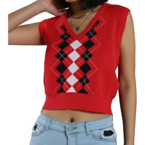 Women Casual V-neck Knitted Vest, Red Plaid Printed Pattern Sleeveless Crop Tops Summer 2021 Daily Wear