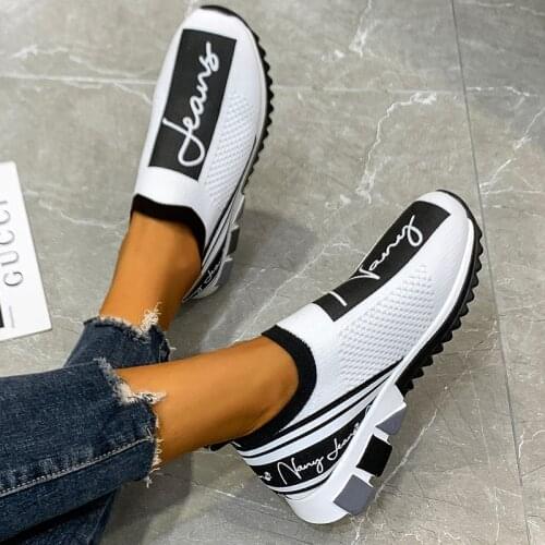 2021 Designer Unisex Couples Shoes Slip On Walking Women Sneakers Breathable Sock Womens Shoes Trainers Brand Chaussure Homme